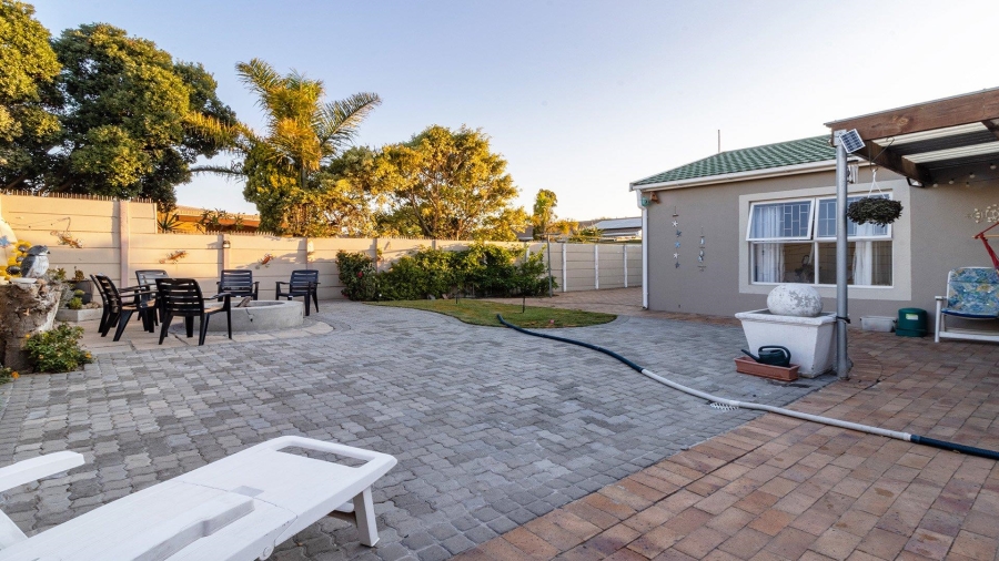 3 Bedroom Property for Sale in Glenwood Western Cape